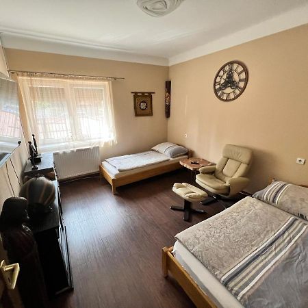 Feher Galamb Apartman Gyál Dış mekan fotoğraf